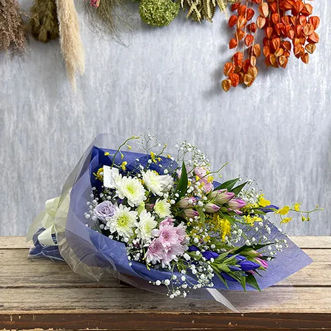お供え用季節の花おまかせ花束