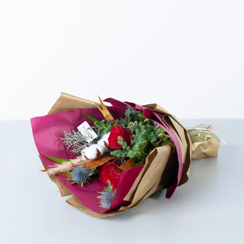 クリスマスの赤系 花束