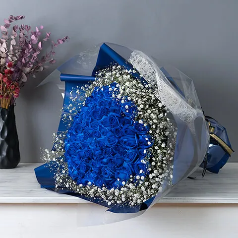 青バラ108本の花束（かすみ草入り）