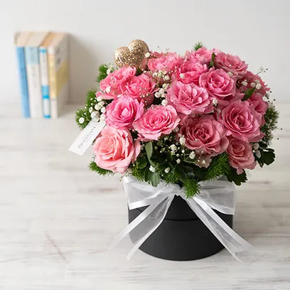 ピンクバラ20本とかすみ草 アレンジメント