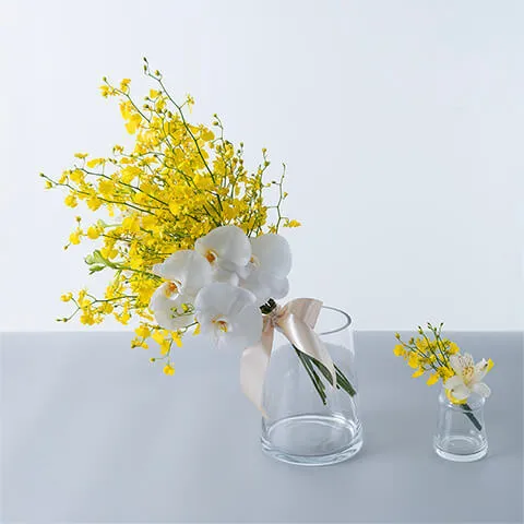 胡蝶蘭とオンシジュームのウエディングブーケ