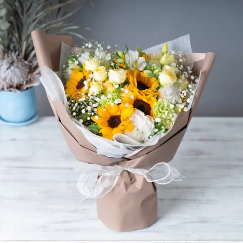 ひまわり&かすみ草のスタンディングブーケ