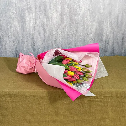 チューリップのミックスカラー花束