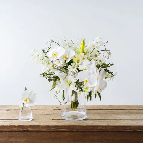 白グリーン系のウエディングブーケ