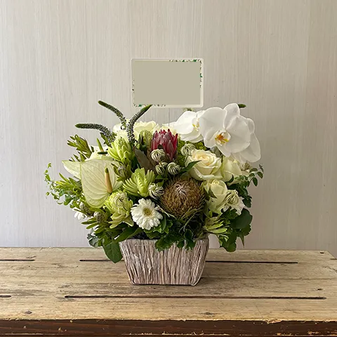 白メインアレンジメント