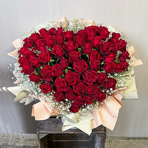 ハート型アレンジ 赤バラ60本