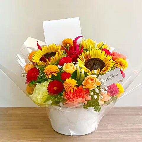 季節のお花アレンジメント画像