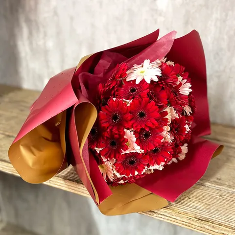 ガーベラ100本の花束画像