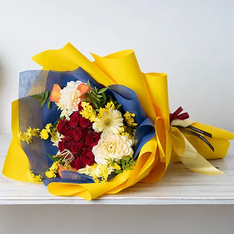 ”ゴールデンロマンス” 赤バラ12本入り｜プリンセスドレスブーケ