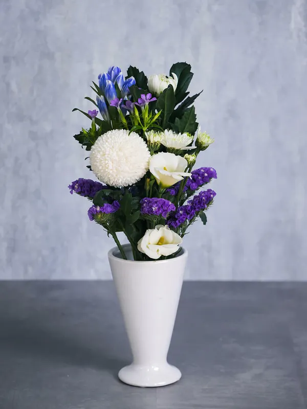 仏壇用】白紫系の仏花1対（左右に1つずつ）｜広島花屋オンライン