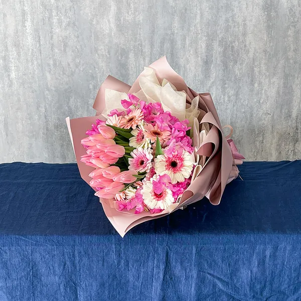 ピンク系チューリップ花束｜広島花屋オンラインショップ花将