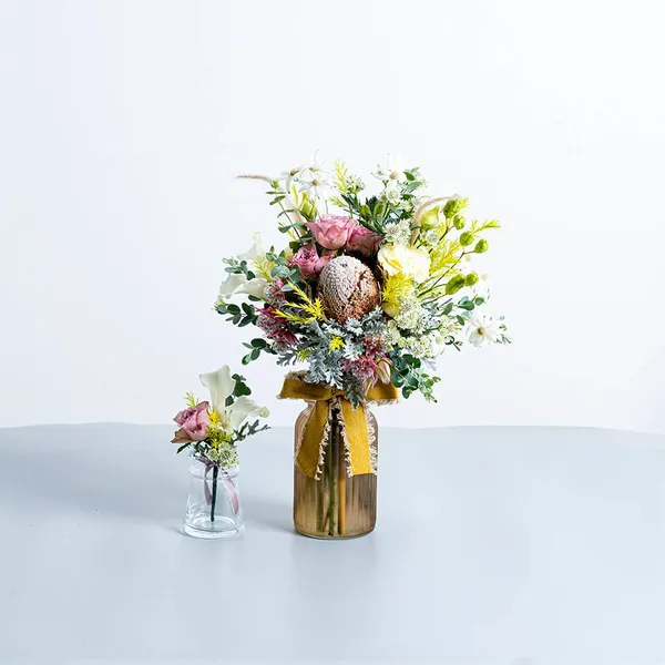季節の花でウエディングブーケ