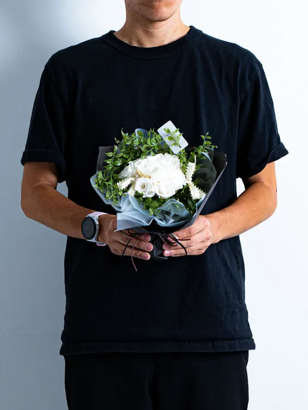 白バラ12本のプリザーブドフラワー｜広島花屋オンラインショップ花将