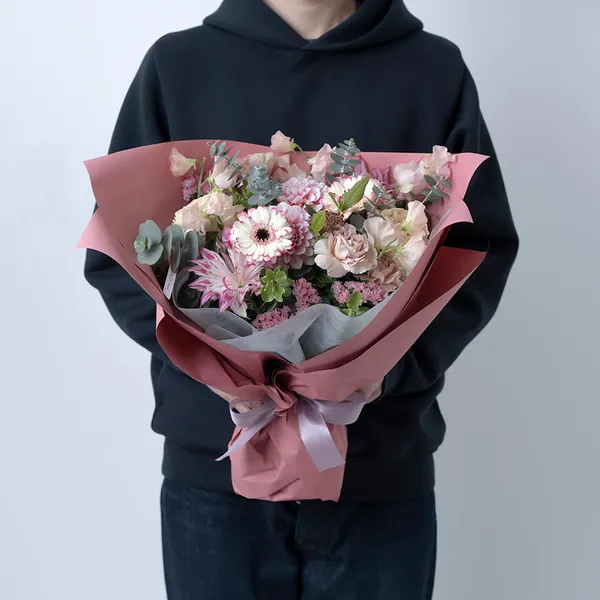 くすみカラー 季節のお任せ花束｜広島花屋オンラインショップ花将