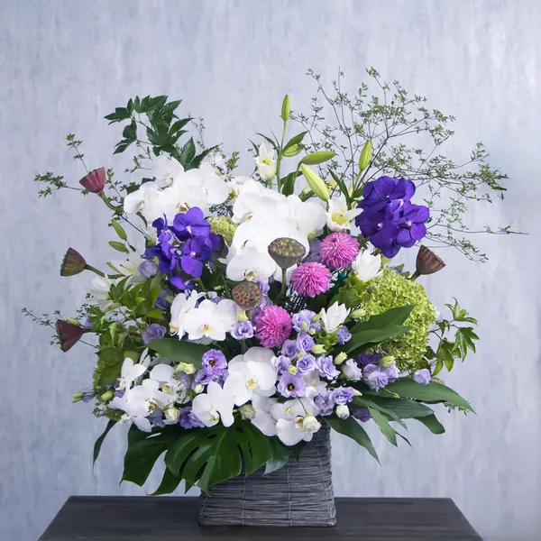 豪華お供え用胡蝶蘭アレンジメント｜広島花屋オンラインショップ花将