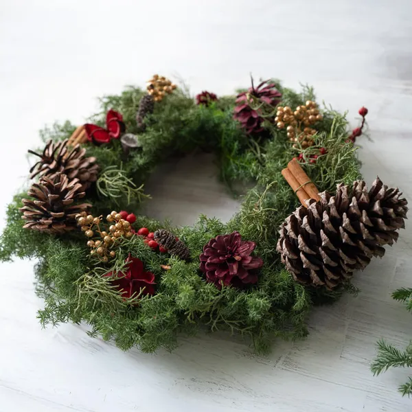 お家で作る「クリスマスリース 制作キット スタンダード」｜広島花屋