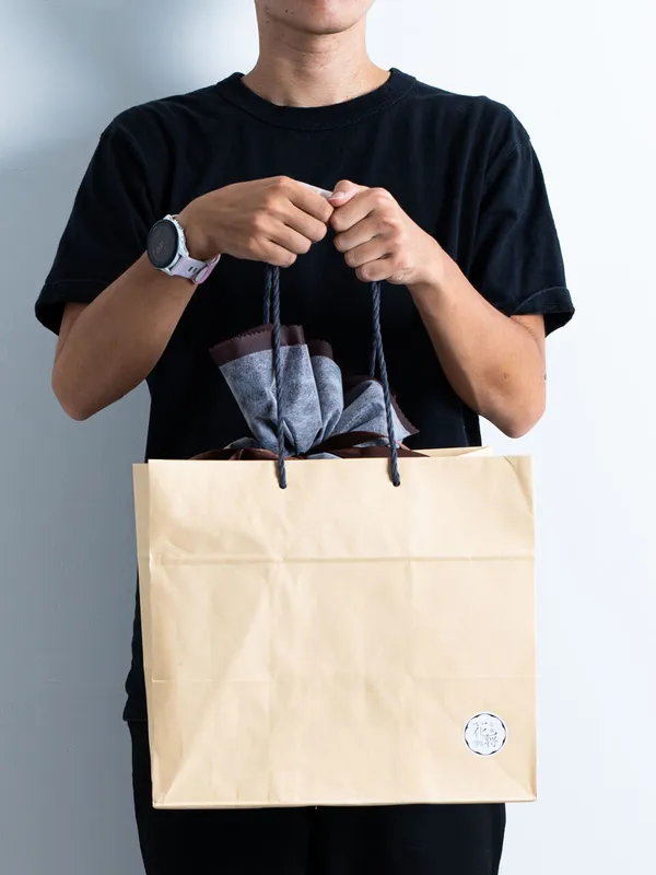 白バラ12本のプリザーブドフラワー｜広島花屋オンラインショップ花将