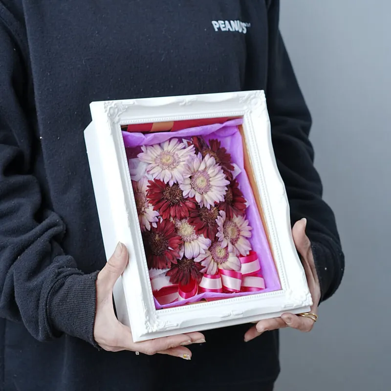 フレーム額【⑤スモール】【8〜12小輪目安】【さまざまな花】【立体保存加工】 - 立体加工 - プロポーズ | アフターブーケ加工事例 - 写真2