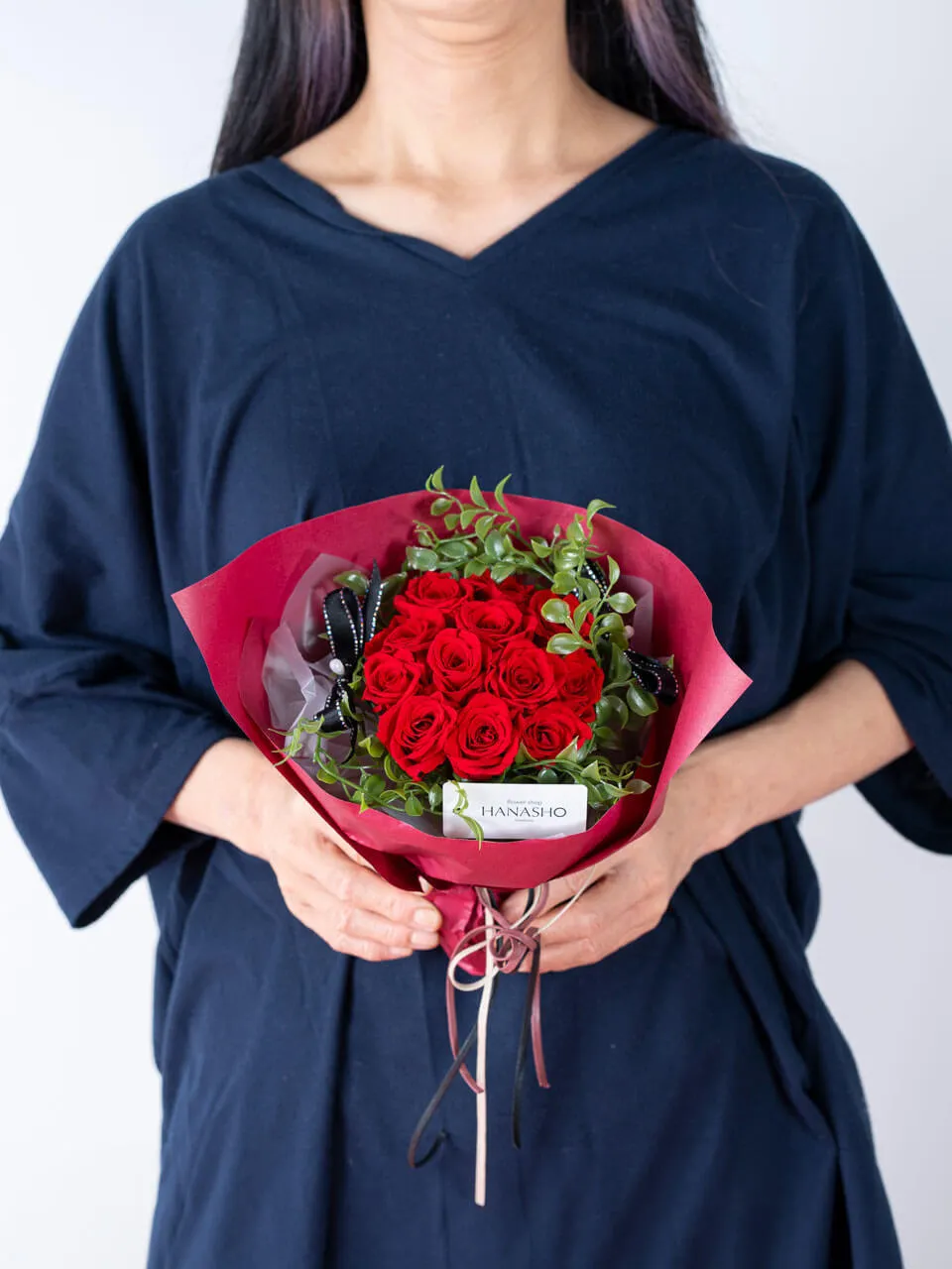赤バラ12本 赤ラッピング プリザーブドフラワー｜広島花屋オンライン