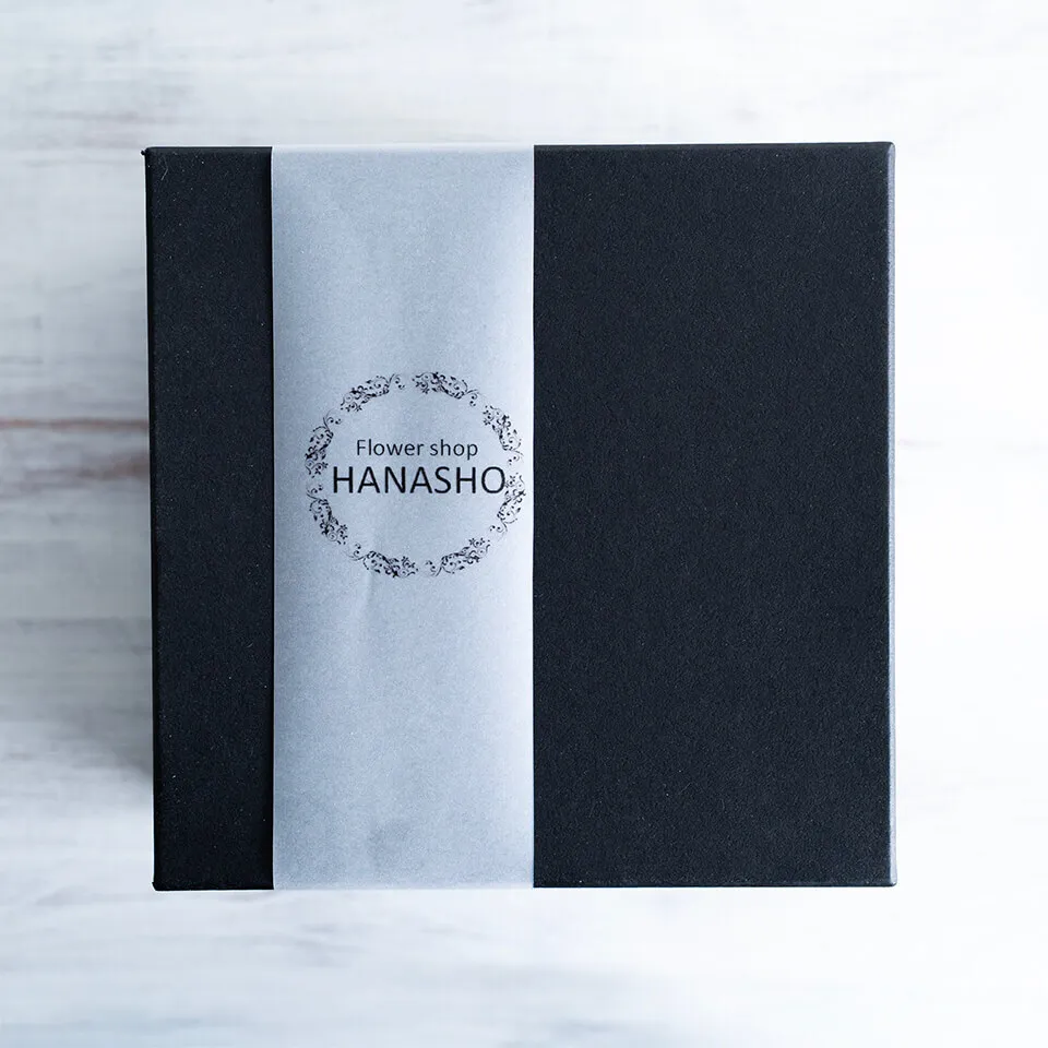 赤バラ12輪プリザーブドフラワーBOXリングピロー付き｜広島花屋