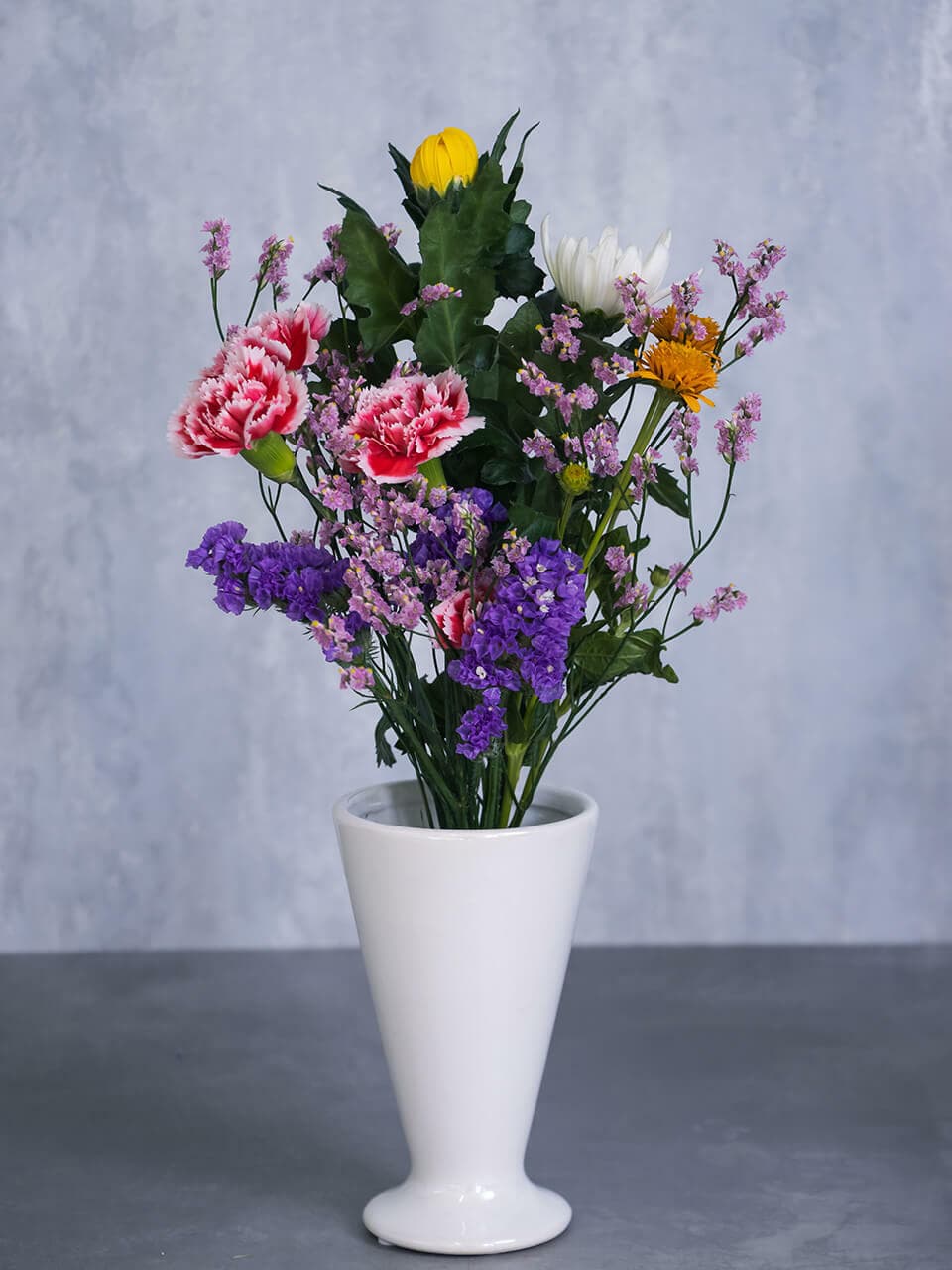 【仏壇用】明るい色 季節花の仏花1対(左右に1つずつ) 商品画像 3