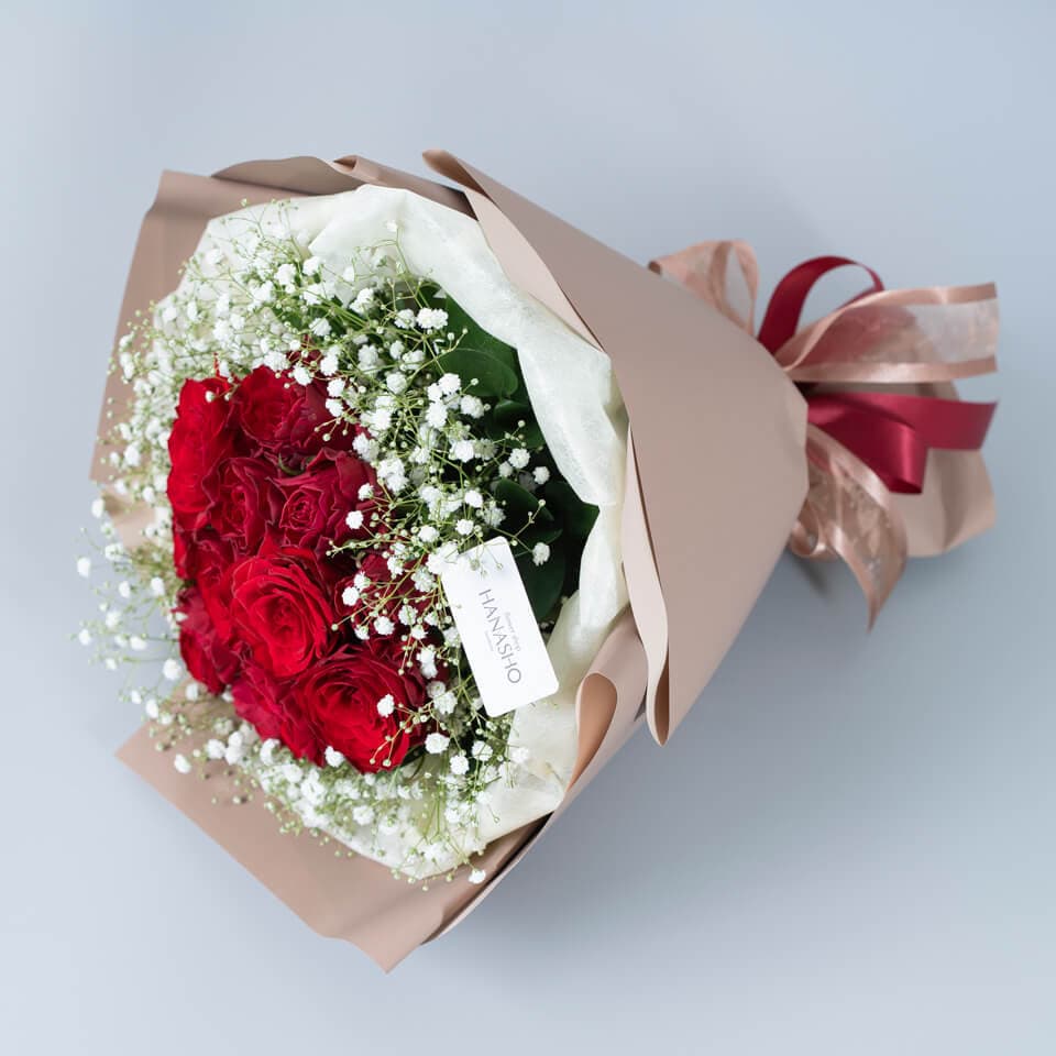 【赤バラ12本花束】と【ガラスドーム ラージ】のセット(かすみ草入り) 商品画像 2