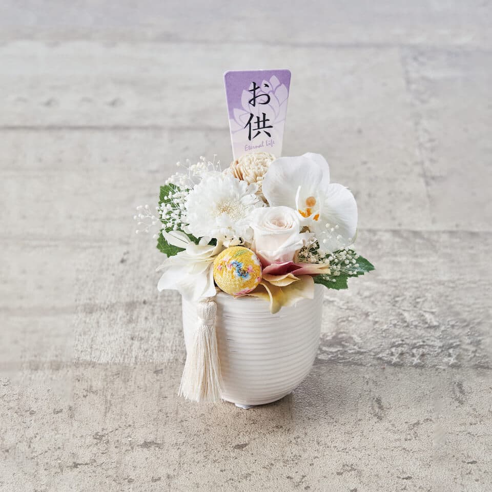 お供え用白系プリザーブドフラワー 商品画像 1