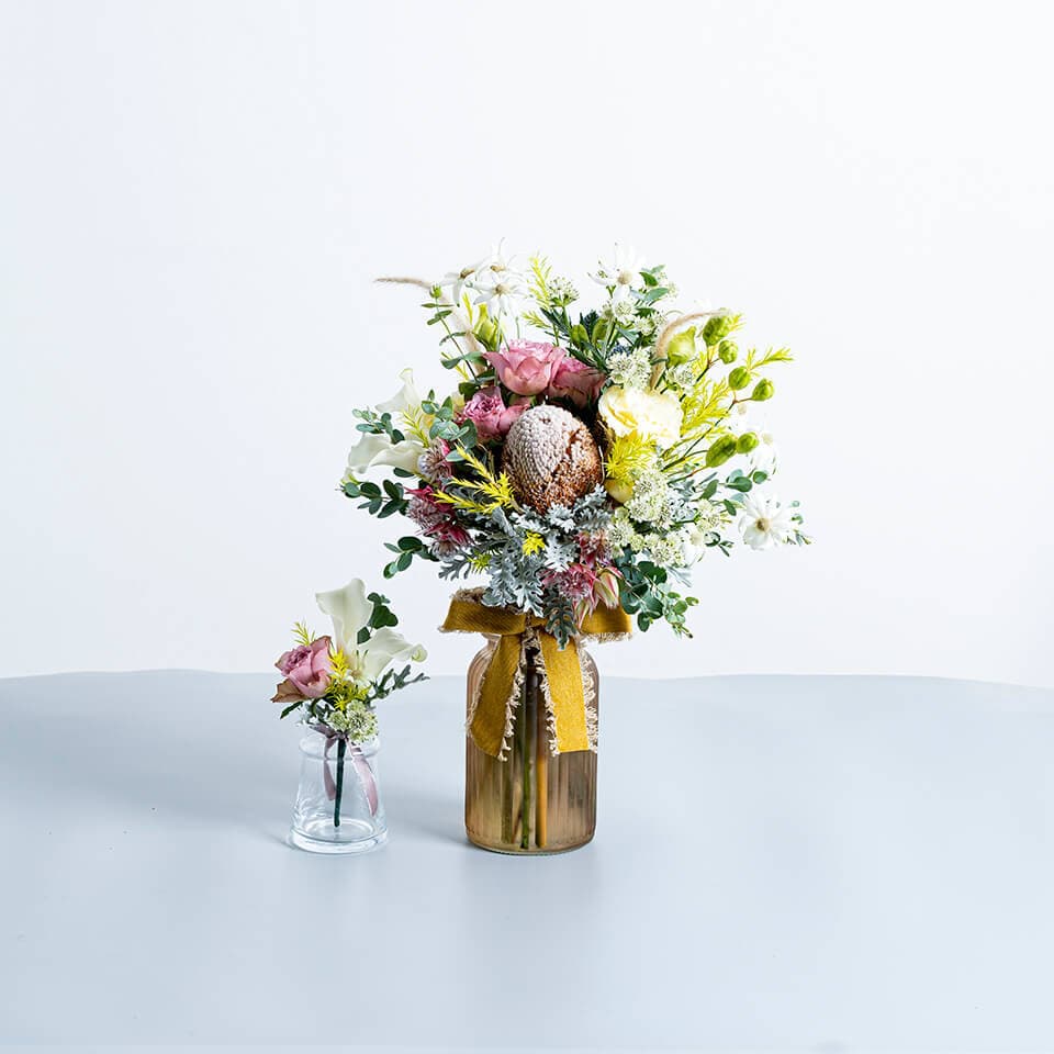 季節の花でウエディングブーケ 商品画像 1