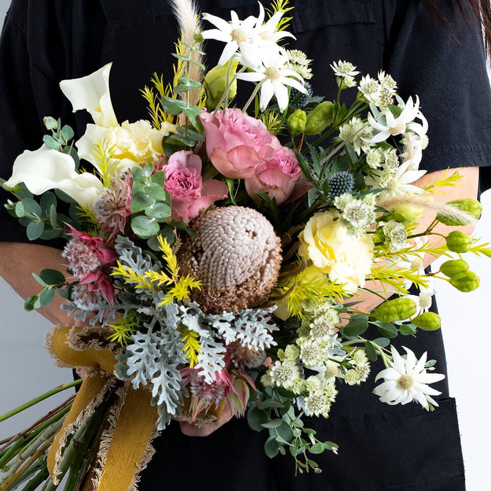 季節の花でウエディングブーケ 商品画像 3