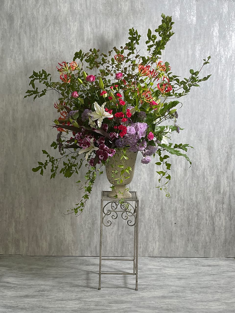 季節の花で豪華ツボ花 商品画像 1