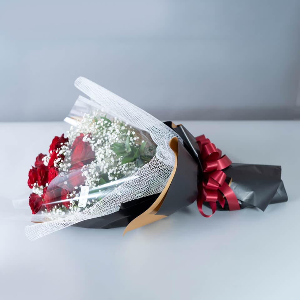 【豪華赤バラ】12本の花束(かすみ草入り) 商品画像 4