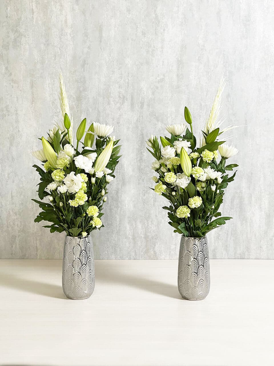 【墓用】白メインお墓の花1対(左右に1つずつ) 商品画像 2
