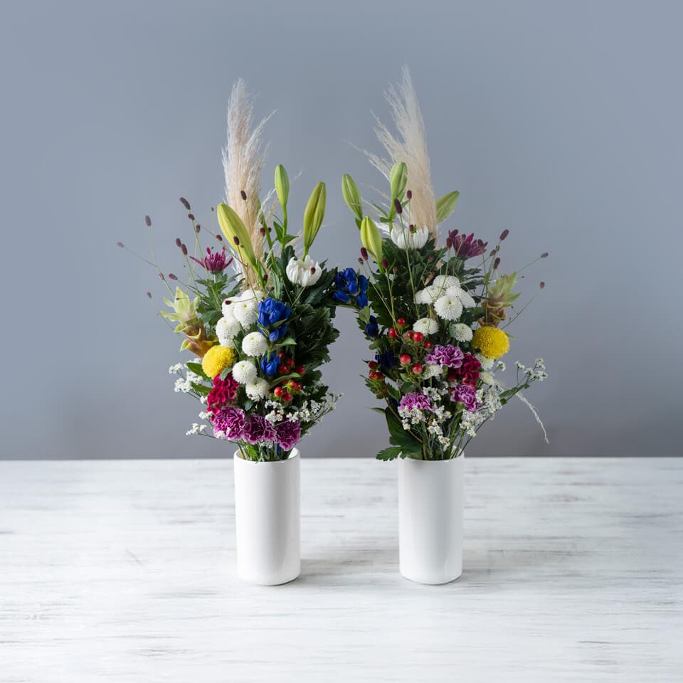 【墓用】【秋の彼岸にも】季節花の墓花1対(左右に1つずつ) 商品画像 1